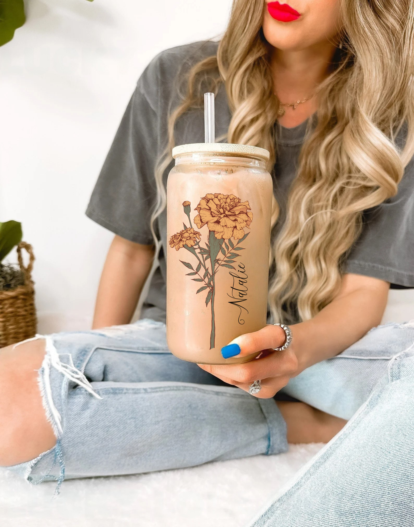 Personalized Birth Flower Iced Coffee Cup Glass Cup, Custom Can Glass with Lid and Straw, Make Your Own Glass Can Coffee Cup