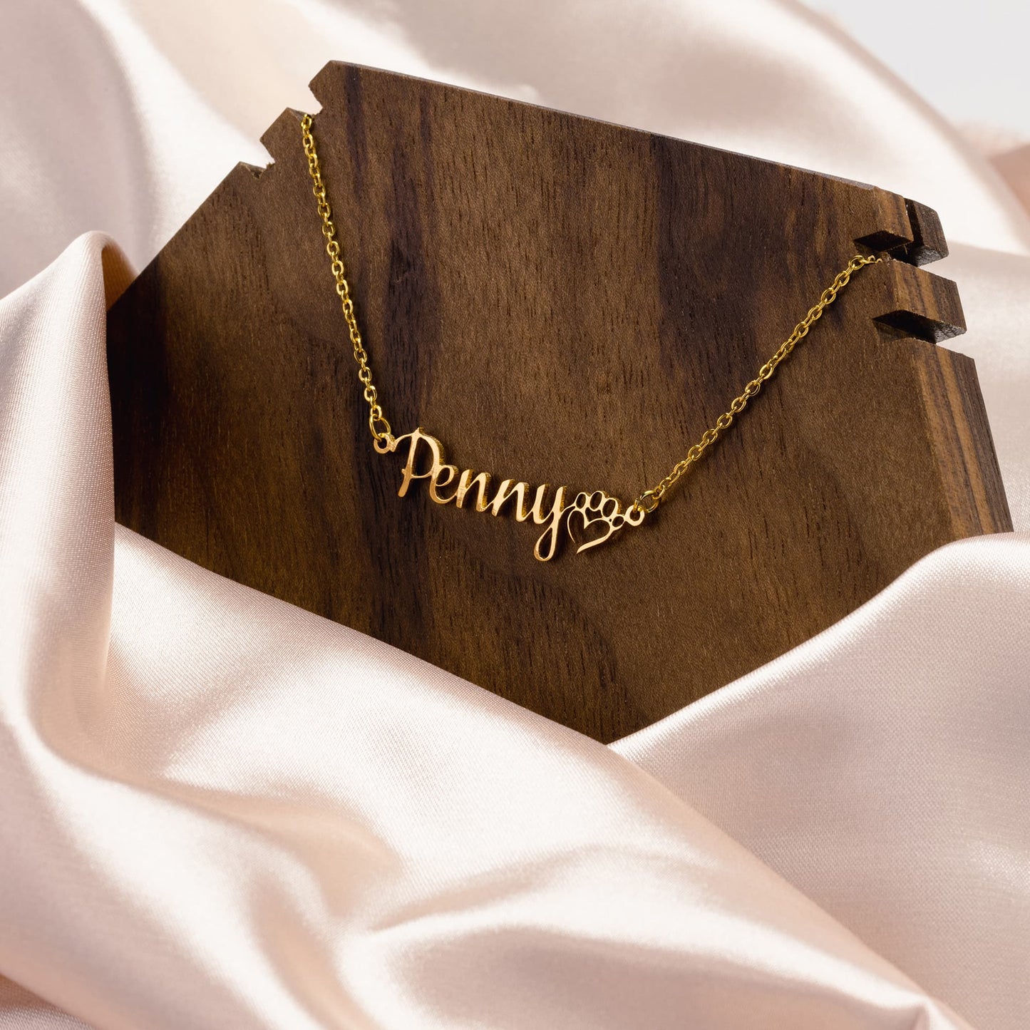 Personalized_Dog_Mom_Necklace_Custom_Pet_Necklace_Mockups_File.jpg
